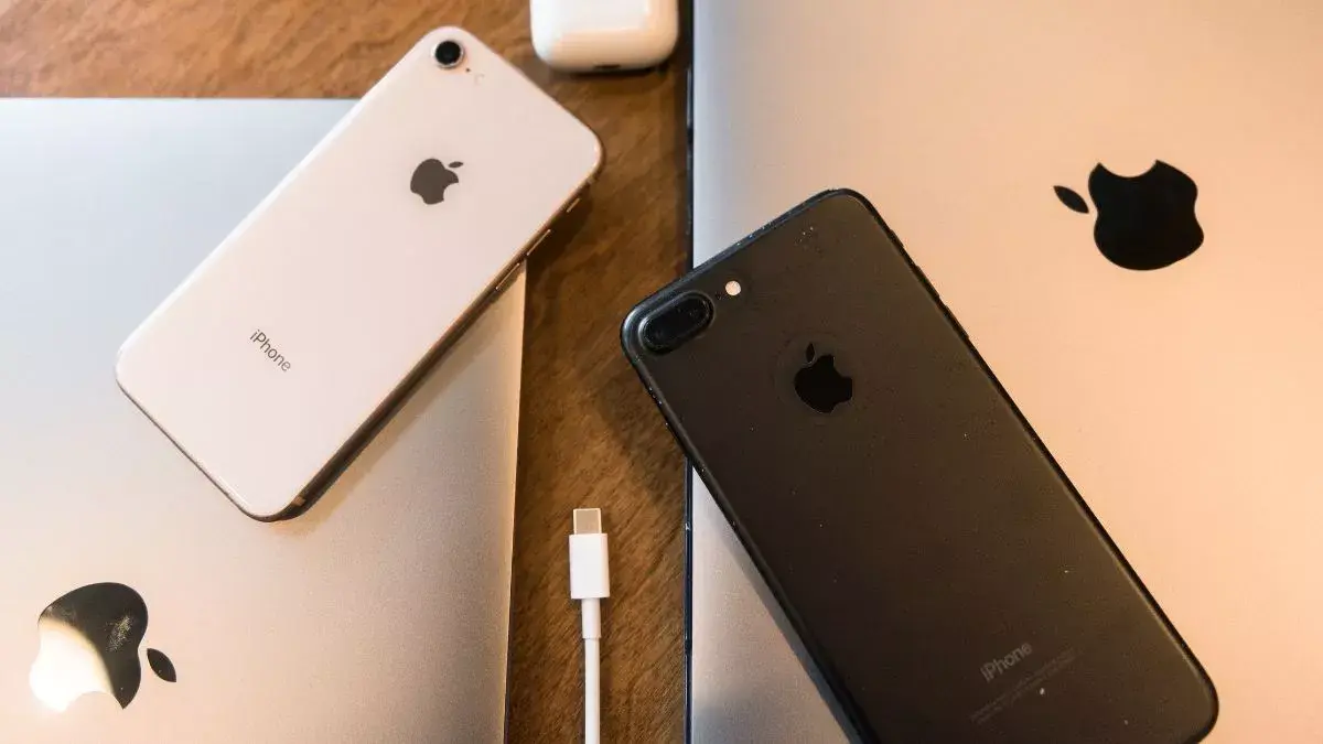 iPhone को साफ करते समय ये 5 गलतियां कर दोगे तो पछताओगे!